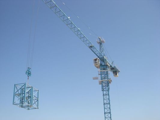 Fixed Type 10ton Construction Site Crane , 45m/Min Luffing Tower Crane