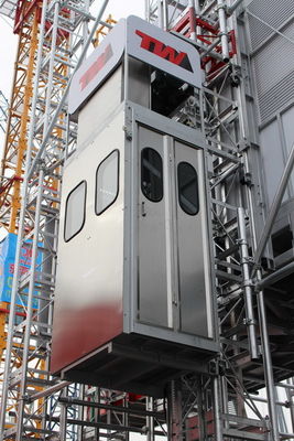 Q355B Steel Building Site Hoist 15kw Building Lifts Elevators