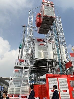 Twin Mast SC800 Building Site Hoist , 8Ton High Rise Material Hoist