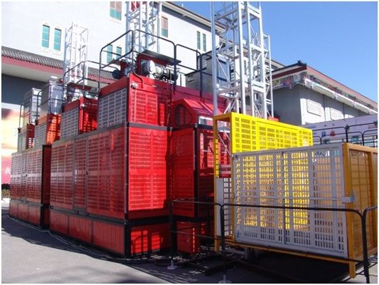 5Ton Building Site Hoist color customized material and passenger hoist with  open top cage, size can be customized
