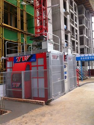 Steel Single Cage 55kw Passenger Hoist Lift For Construction Site SC300