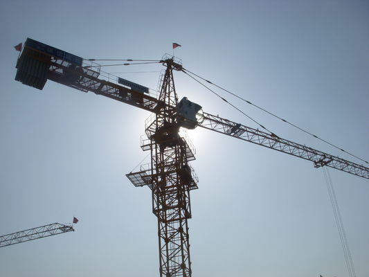 Dobra cena Wewnętrzne wspinaczki 60m/min 12t Mechanizm prowadzenia żurawia wieżowca w Internecie